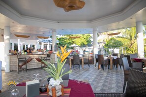 Reception - J&R Residence (Anda)