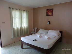 Superior Deluxe Room | Rollaway beds, free WiFi - Whites and Greens Beach Resort (Panglao)
