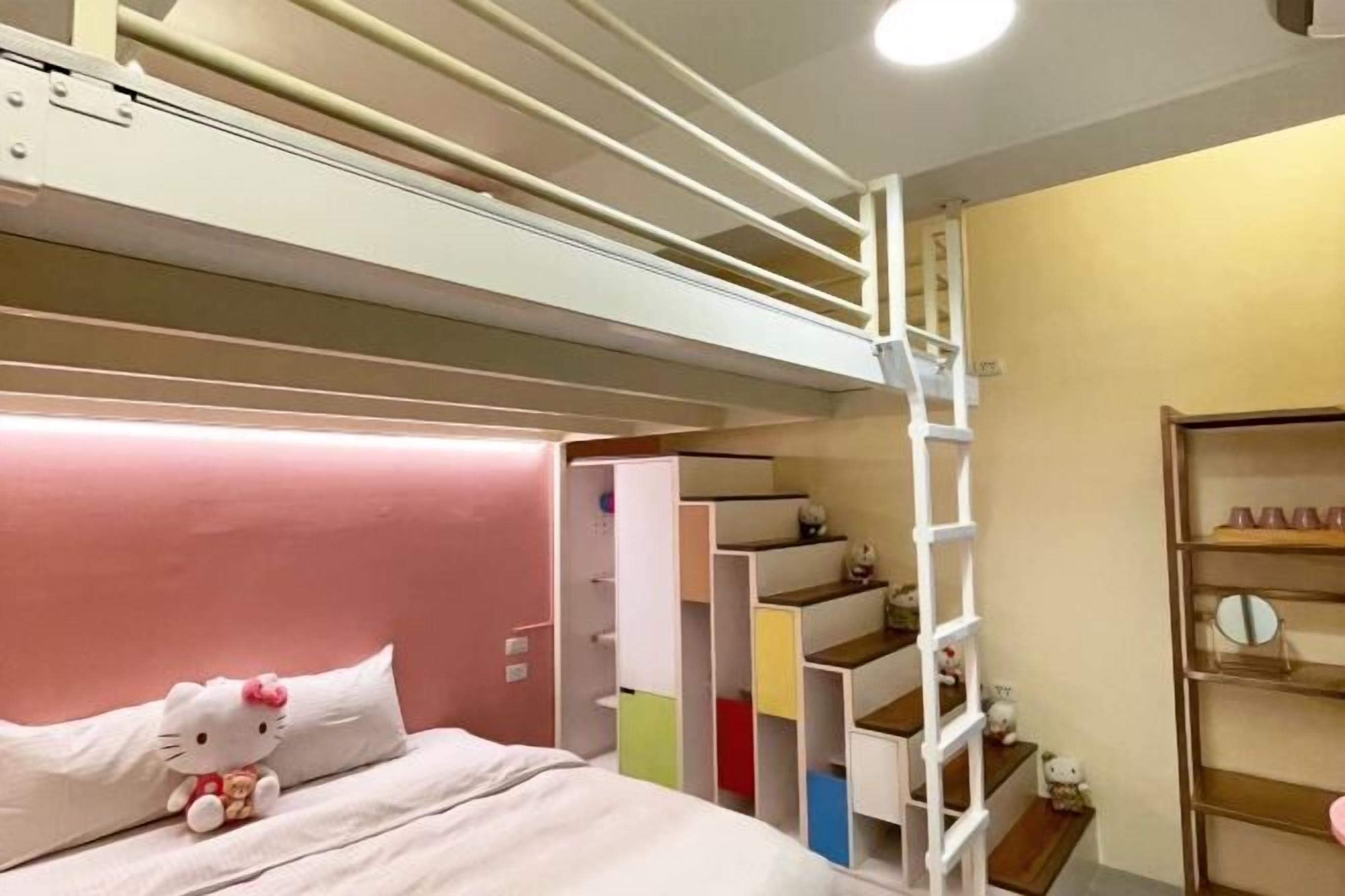 Cortinas blackout, sistema de insonorización y wifi gratis 