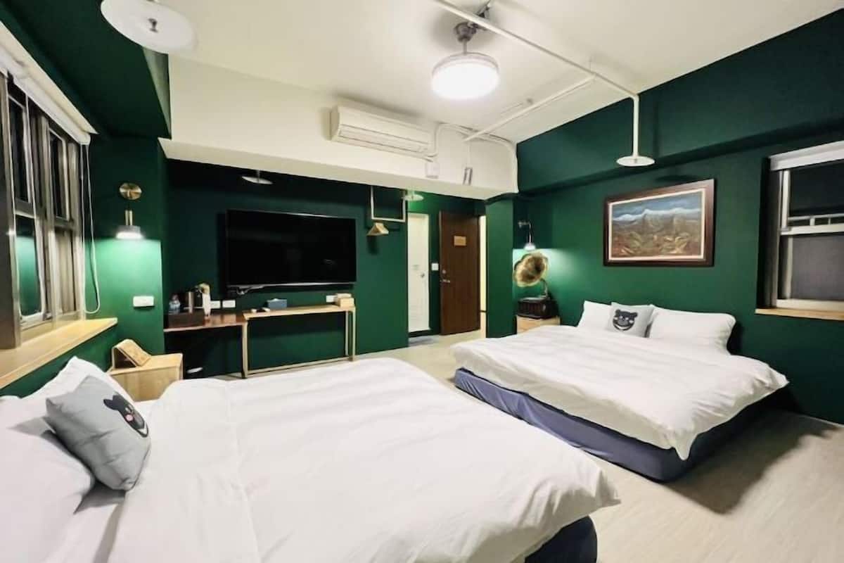 1 bedroom, blackout drapes, soundproofing, free WiFi