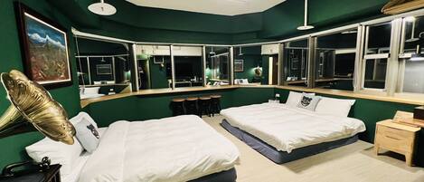 Panoramic Quadruple Room | 1 bedroom, blackout drapes, soundproofing, free WiFi