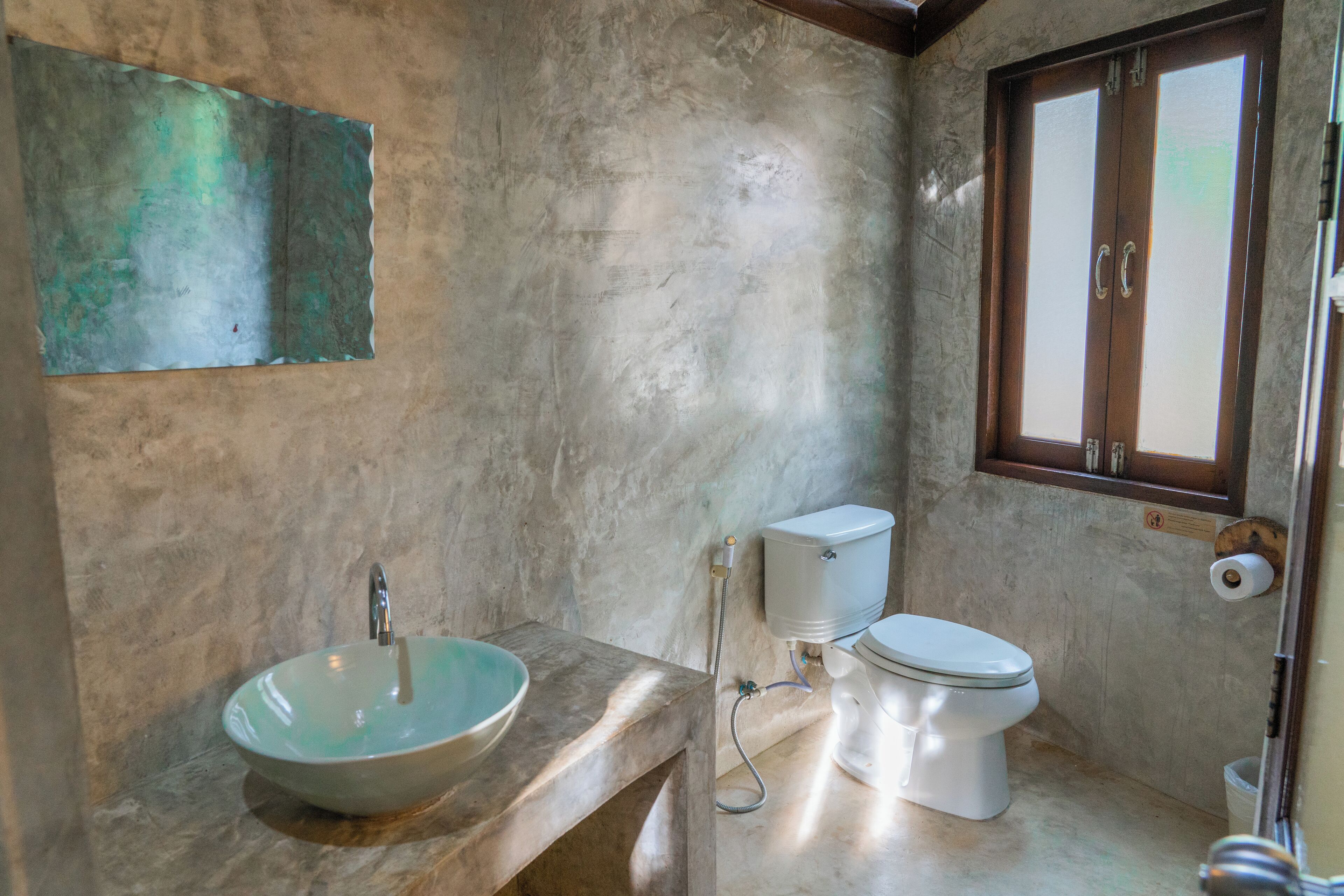 deluxe double room with garden view | bathroom | shower, free toiletries, hair dryer, bidet