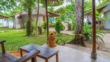 Deluxe Ocean View | Terraço/pátio