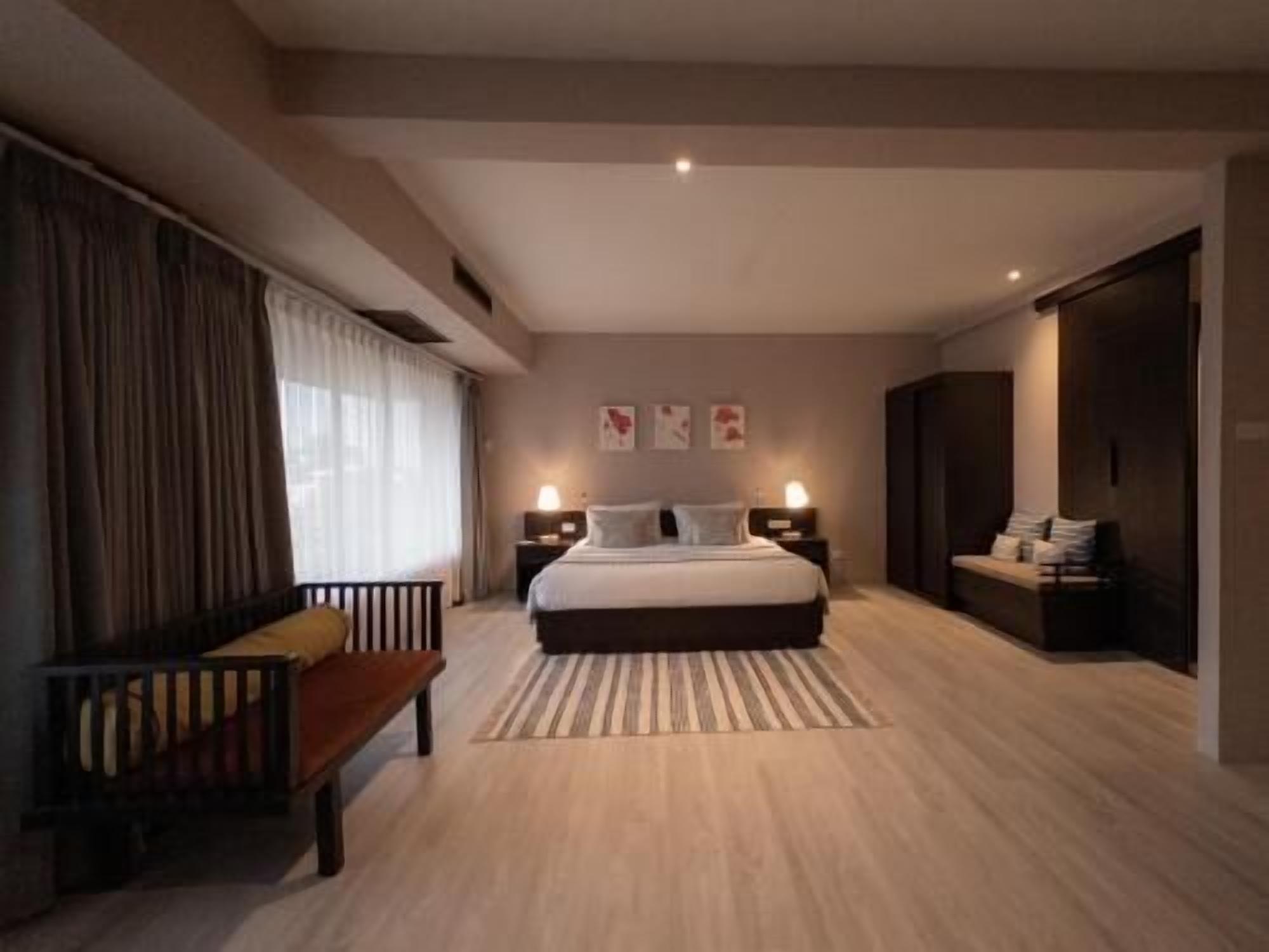 獨特裝潢、遮光布/窗簾、隔音、熨斗/熨衣板