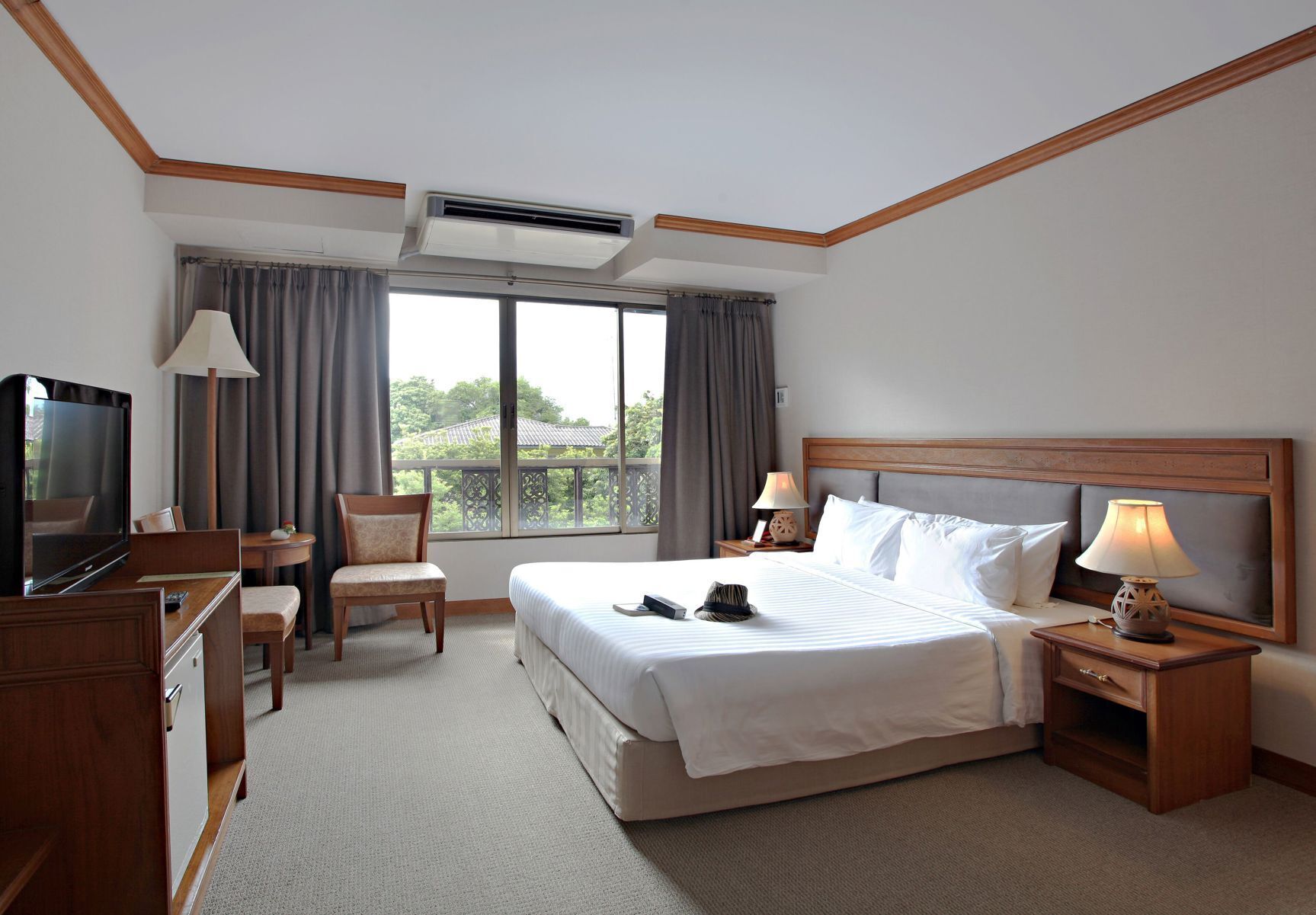 獨特裝潢、遮光布/窗簾、隔音、熨斗/熨衣板