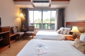 Superior Twin Room, 2 Twin Beds | Individually decorated, blackout drapes, soundproofing - Tohsang Heritage Ubon Hotel (Ubon Ratchathani)