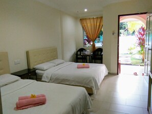 1 quarto, escrivaninha, Wi-Fi de cortesia, roupa de cama