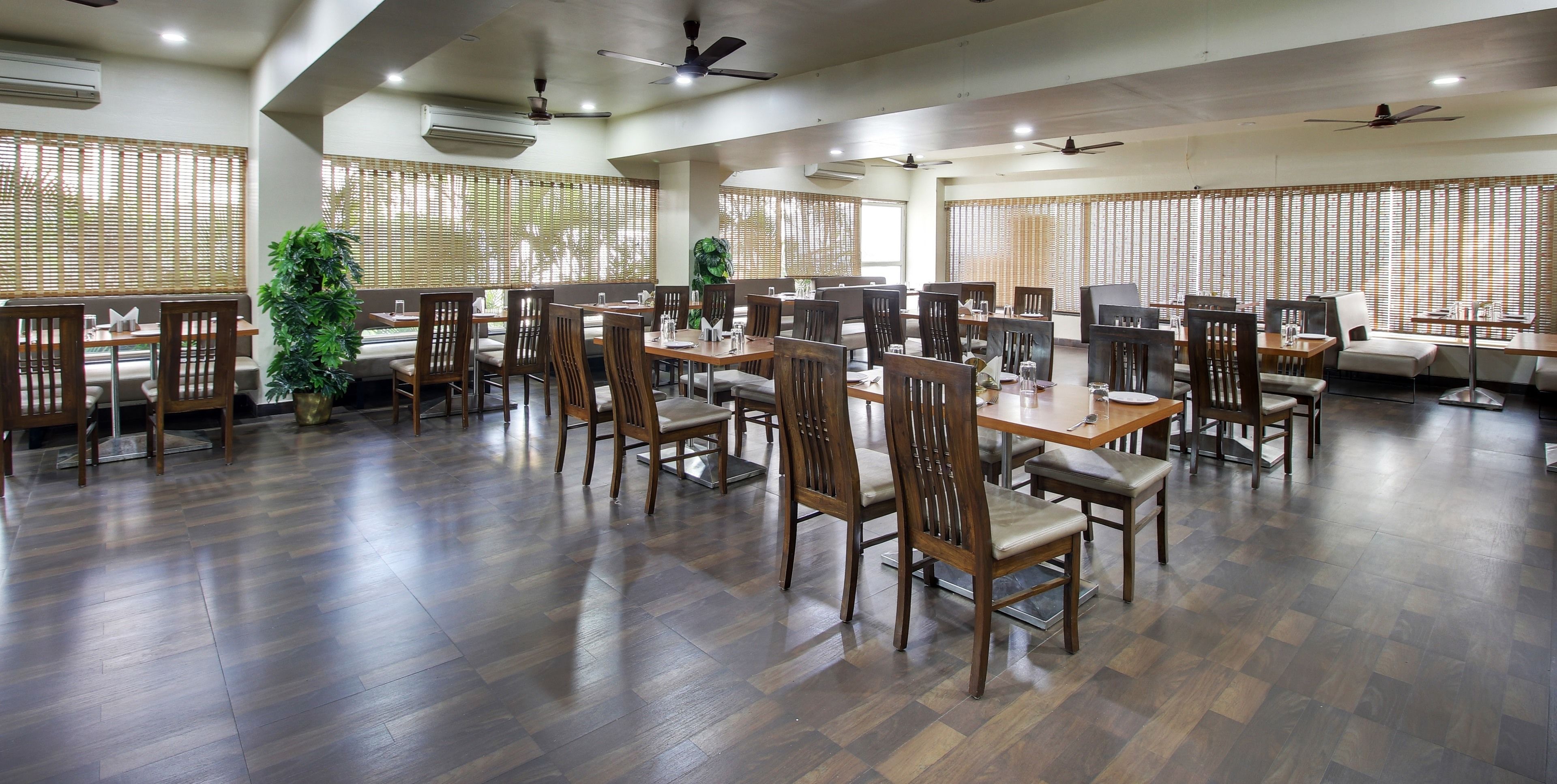 Breakfast, lunch, dinner served; Indian cuisine 