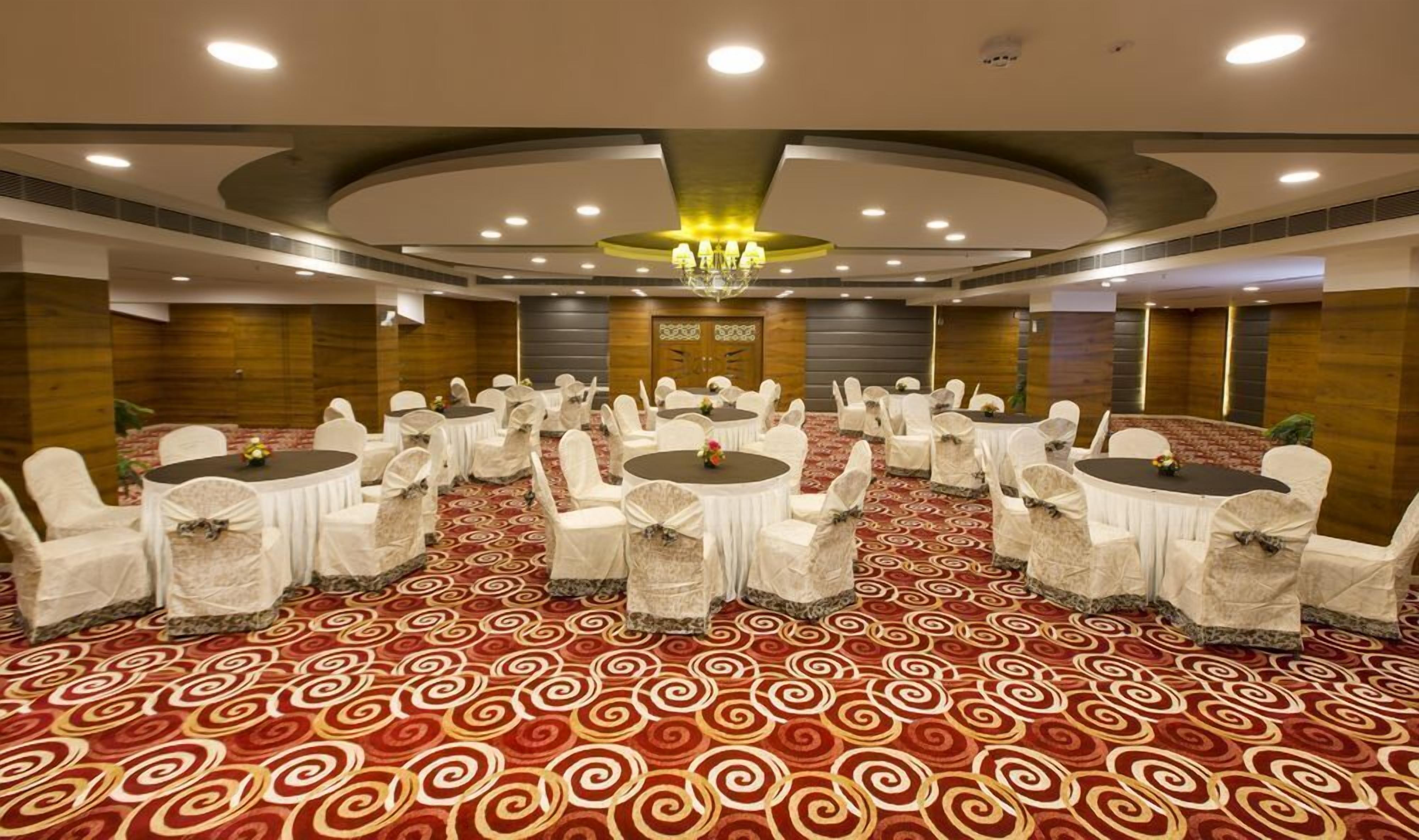 Khu tổ chức tiệc cưới trong nhà