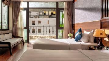 Family Lake View | Roupas de cama antialérgicas, frigobar, cofres nos quartos, escrivaninha