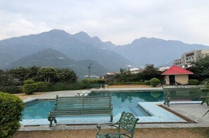 Public bath - Hotel Devi Grand (Reasi)