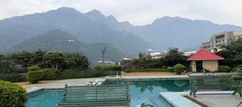 Hibis Hotel Devi Grand - Katra