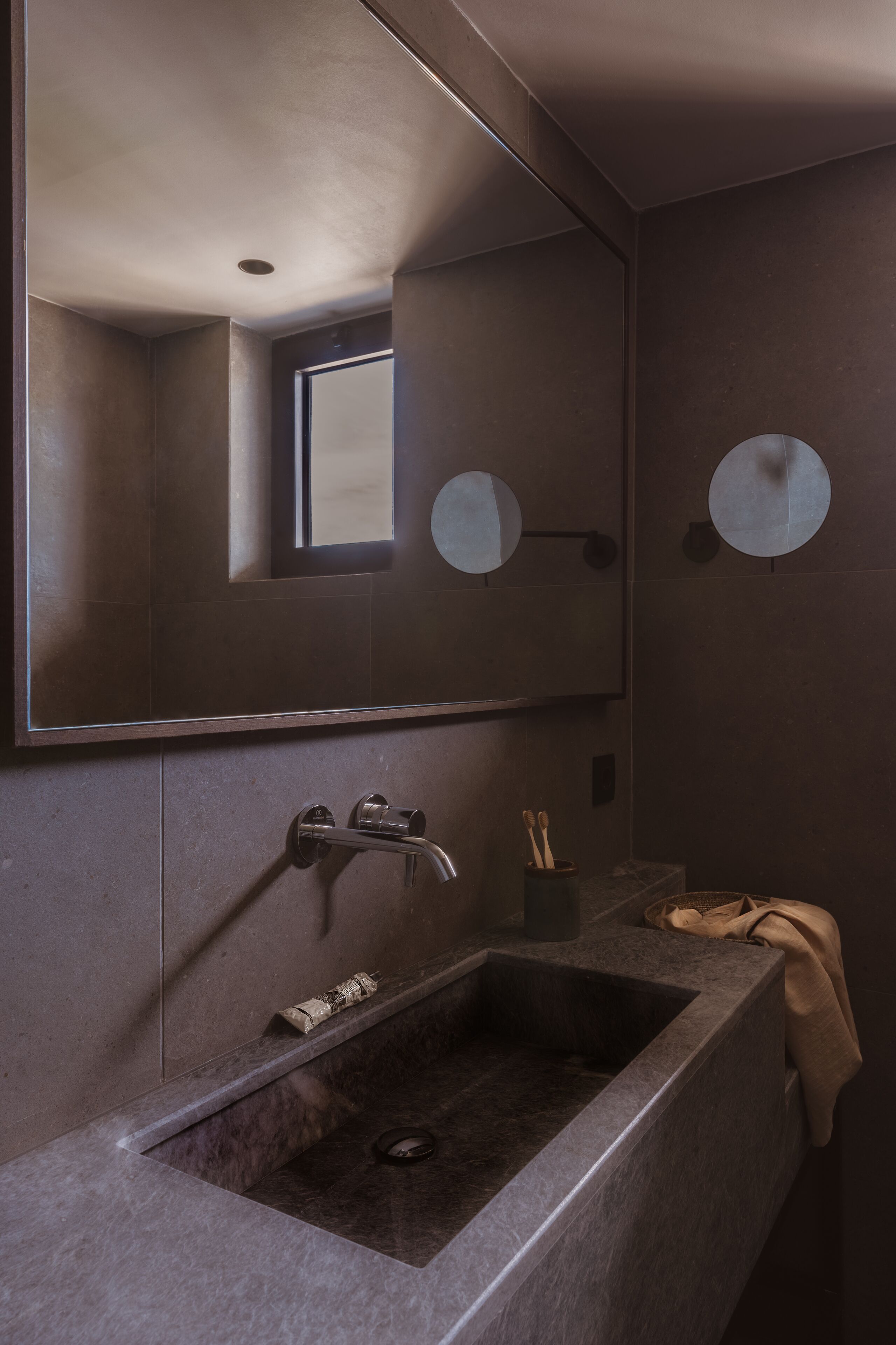 1 bedroom, in-room safe, desk, free wifi