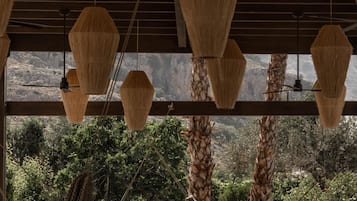 2 bar/lounge, bar a bordo piscina