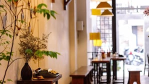 Interior detail - Tripwriter Hotel & Bistro (Ho Chi Minh City)