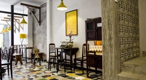 Breakfast, lunch, dinner served; Vietnamese cuisine  - Tripwriter Hotel & Bistro (Ho Chi Minh City)