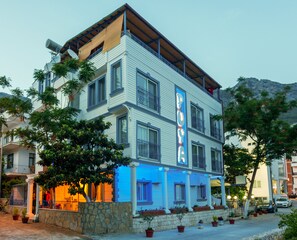 숙박 시설 정면