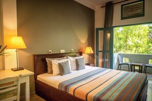 스탠다드 더블룸, 더블침대 1개, 정원 전망 | 침대 시트