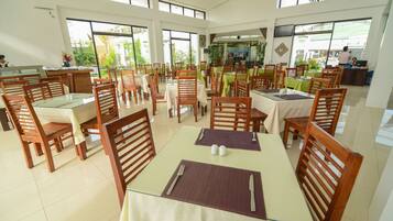 Breakfast, lunch, dinner served; international cuisine