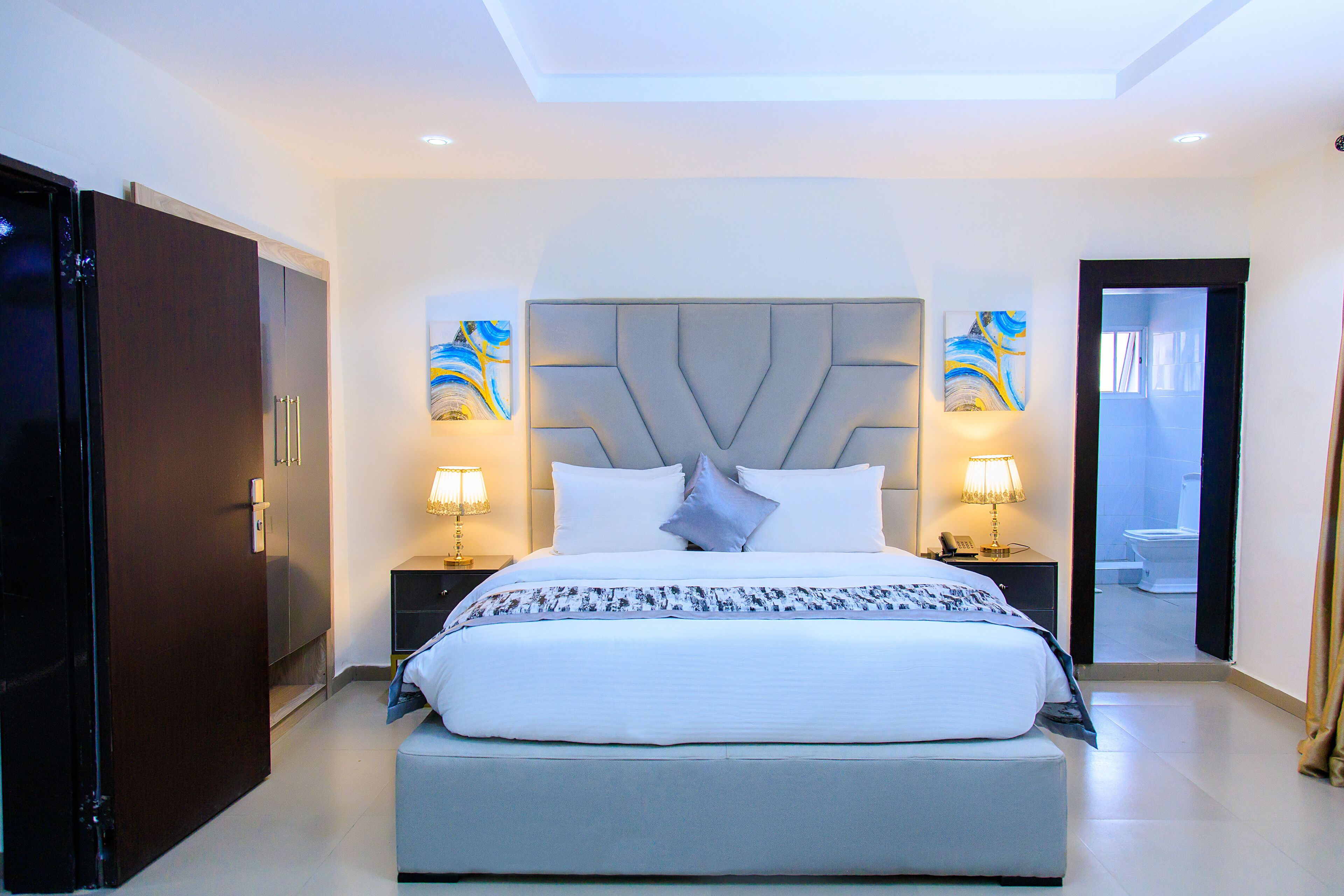 Suite | Egyptian cotton sheets, premium bedding, desk, laptop workspace