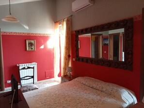 Habitación básica | Insonorización y wifi gratis 