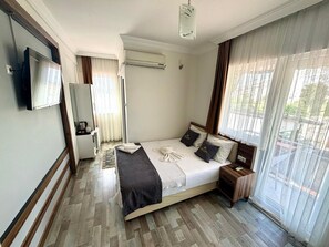 Double Room, 1 Double Bed, Balcony, Lake View | View from room