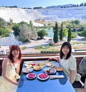 Free daily buffet breakfast  - Hotel Sahin (Denizli)