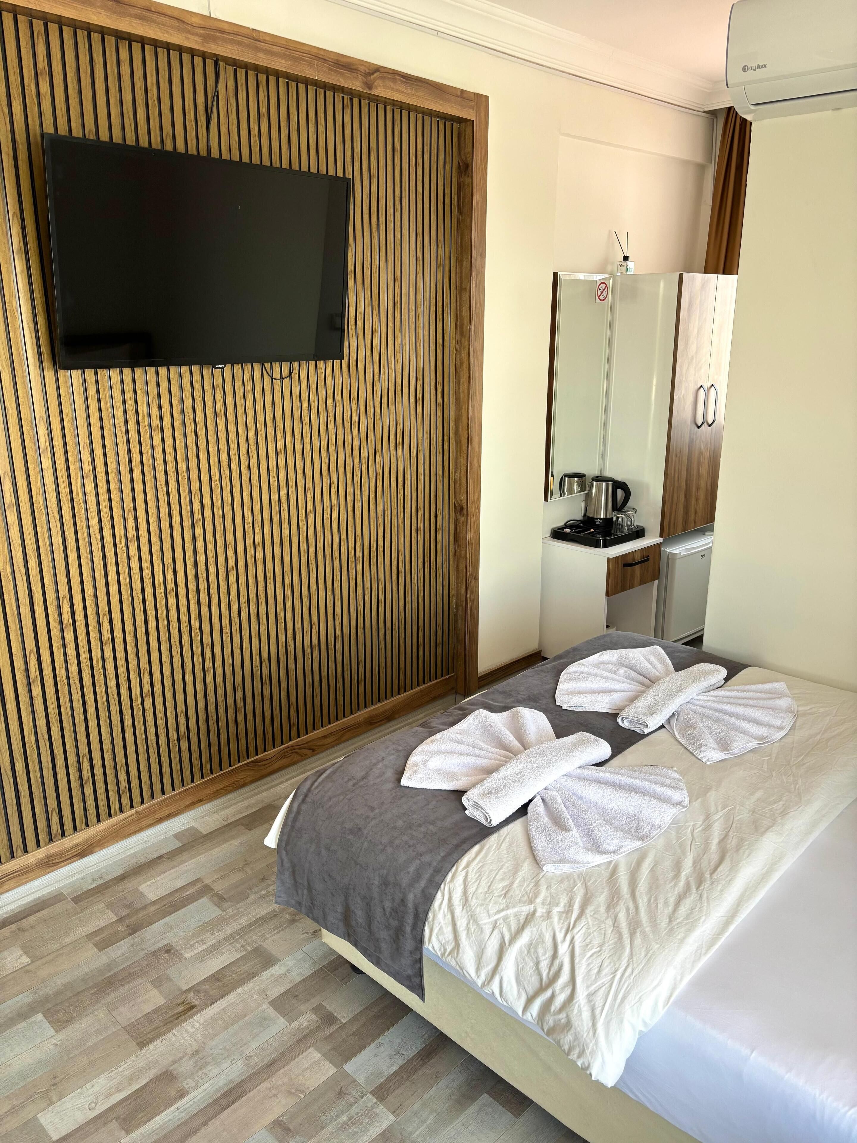 1 bedroom, in-room safe, free wifi, bed sheets