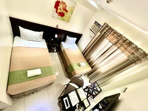 Superior Room | Hypo-allergenic bedding, in-room safe, desk, soundproofing - Canberry Hotel (Cebu City)