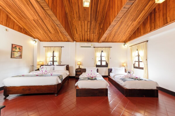 In-room safe, desk, free WiFi, bed sheets