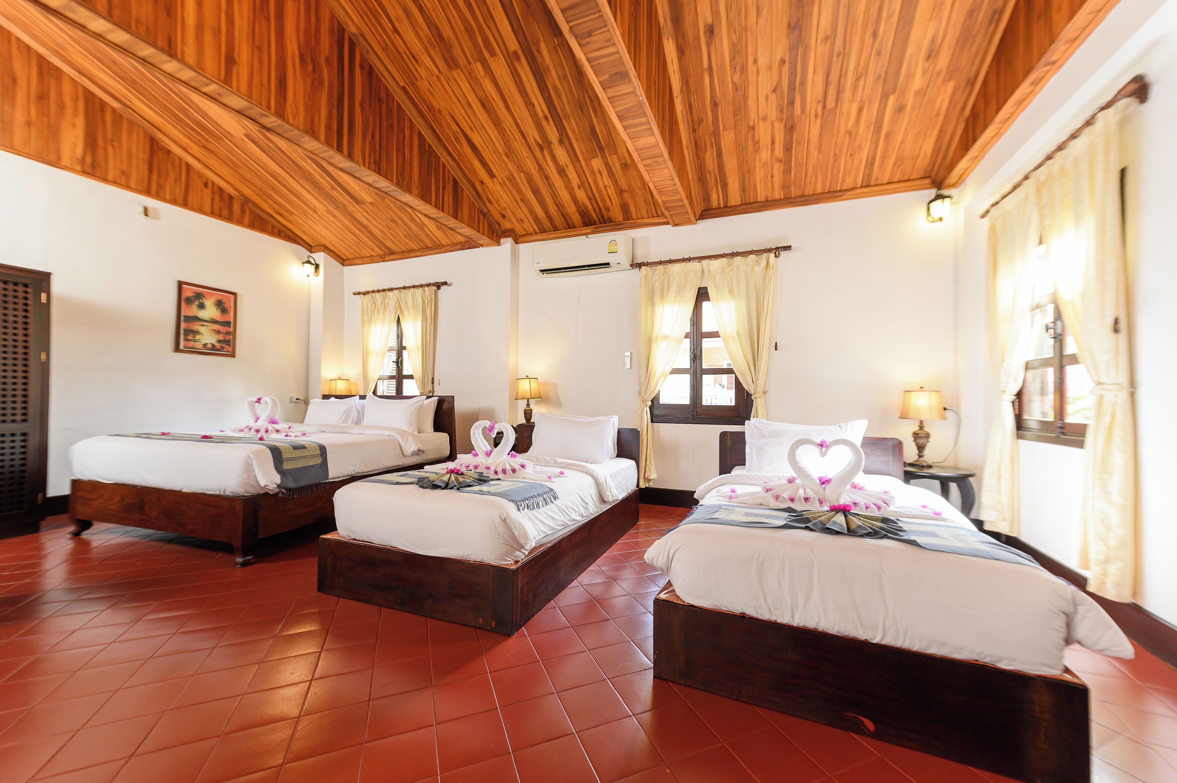 Caja de seguridad en la habitación, escritorio y wifi gratis 