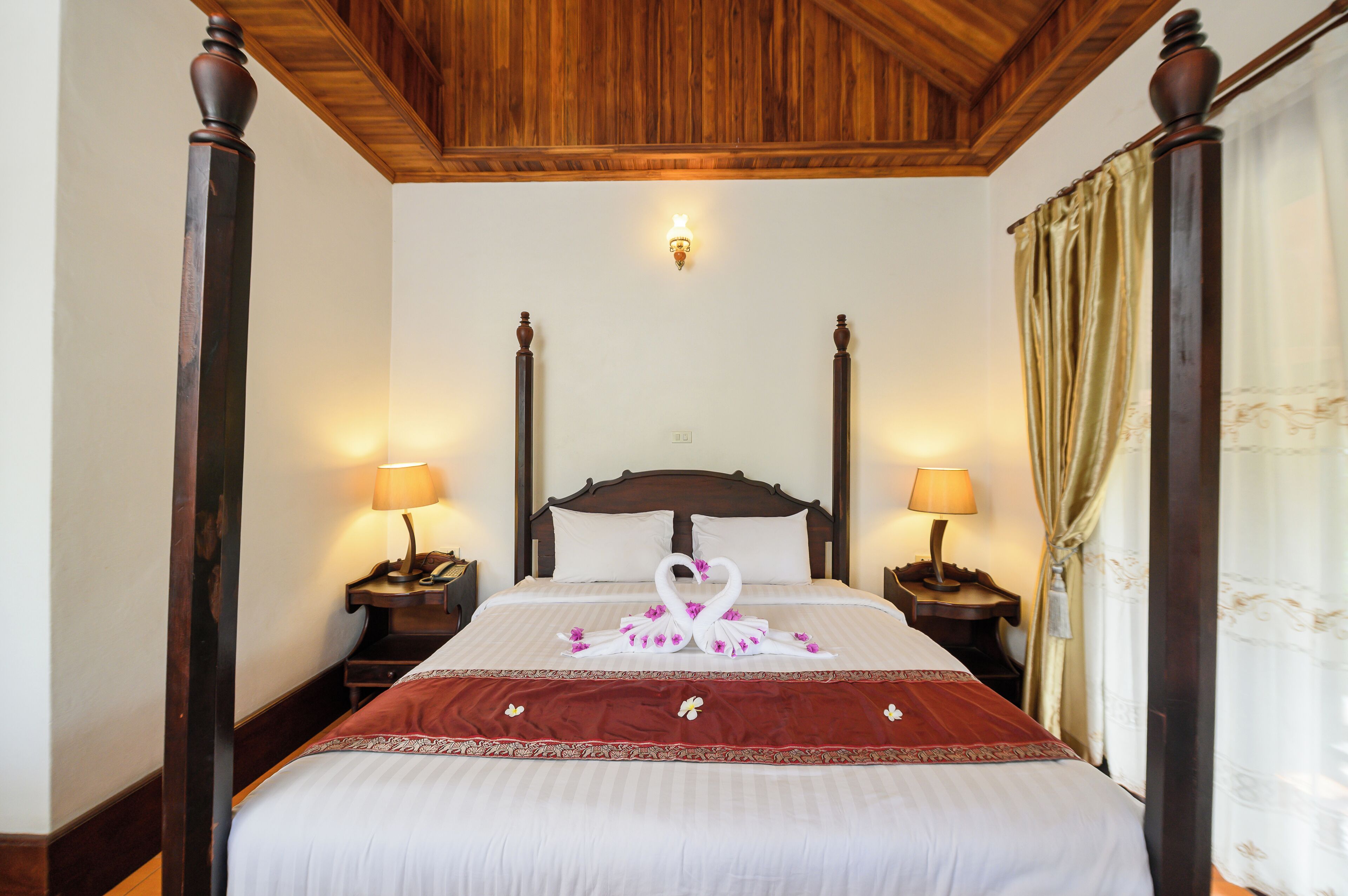 Caja de seguridad en la habitación, escritorio y wifi gratis 