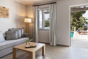 Studiosvit - 1 sovrum - privat pool | Värdeförvaringsskåp på rummet, skrivbord, ljudisolering och gratis wi-fi