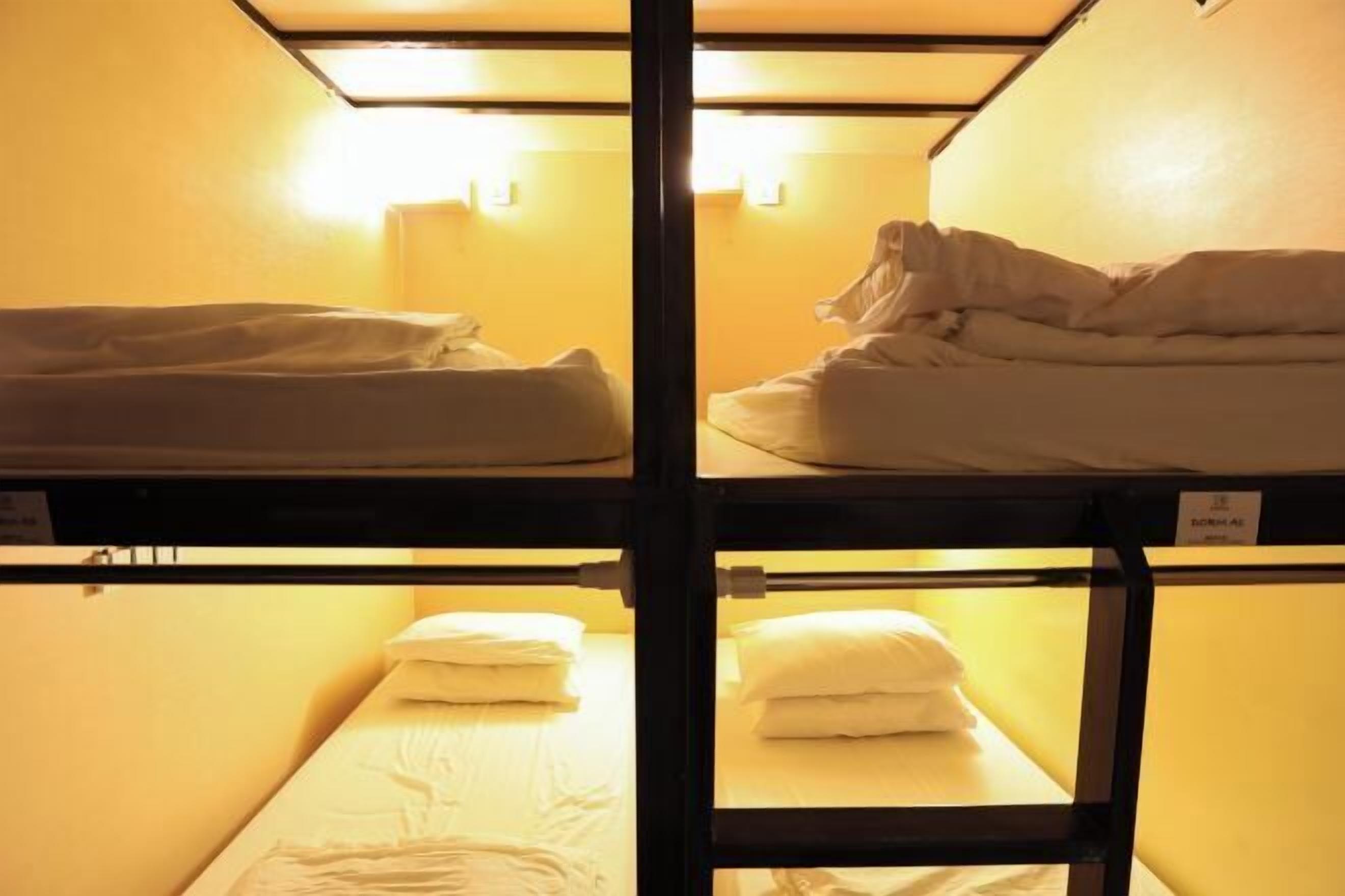 Free WiFi, bed sheets