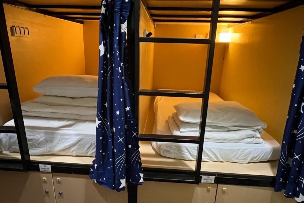 免费 WiFi、床单