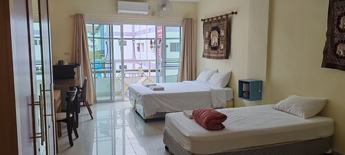 Jomtien Hostel
