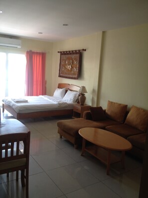 슈피리어룸 | 고급 침구, 필로우탑 침대, 객실 내 금고, 암막 커튼