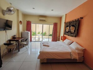 슈피리어룸 | 고급 침구, 필로우탑 침대, 객실 내 금고, 암막 커튼