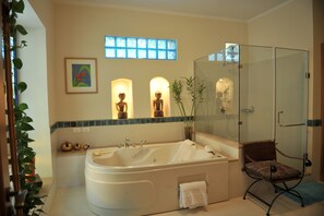 Baignoire relaxante profonde