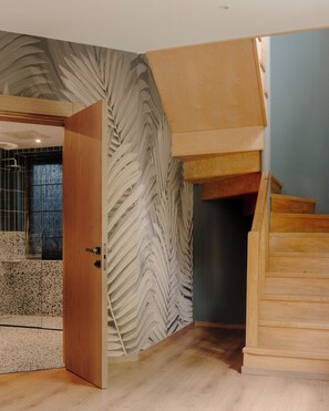 Minibar, coffre-fort, espace de travail pour ordinateurs portables