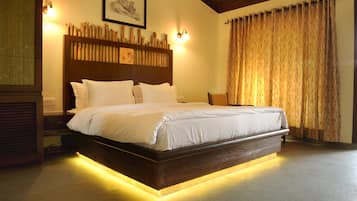 Egyptian cotton sheets, premium bedding, desk, laptop workspace