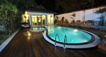 Myitkyina Plam Spring Resort Hotel