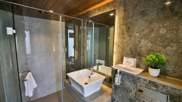 Premium Room | Bathroom