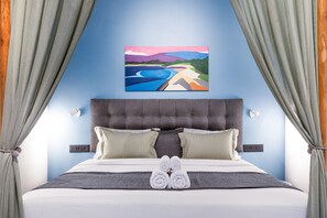 Decoración personalizada, muebles diferentes y escritorio