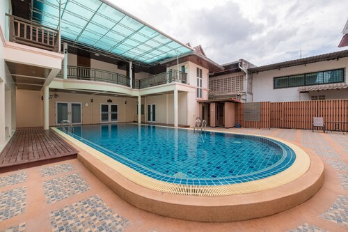 OYO 257 Sea Paradise Hotel