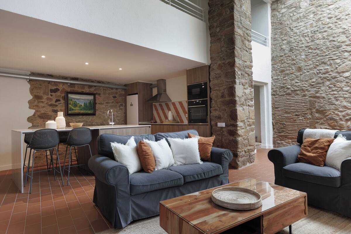Appartement Deluxe, 1 chambre | Aire de séjour | Foyer