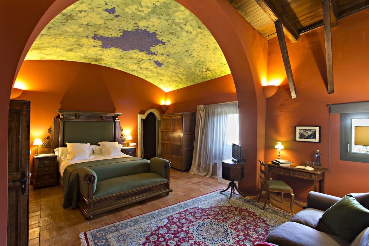 1 slaapkamer, luxe beddengoed, een bureau, verduisterende gordijnen