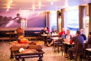Daily buffet breakfast (EUR 12.00 per person) - Langley Hotel Le Petit Prince (Huez)