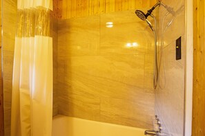 Queen Room - RiverFront | Bathroom shower