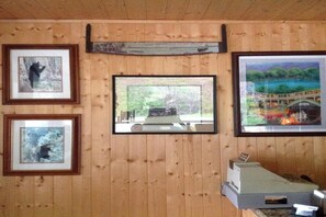 Business center - Lloyd's On The River Country Inn By OYO (Bryson City)